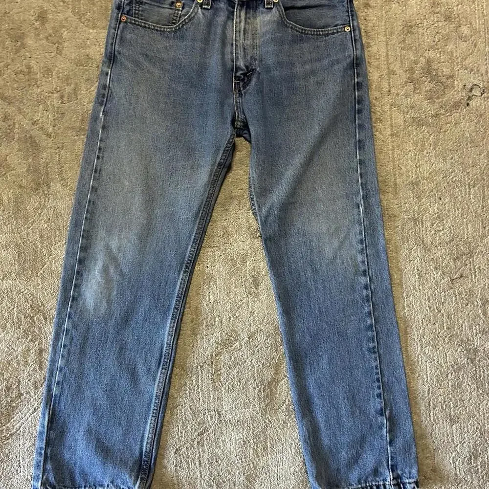 Levi’s 505 Jeans Size 32x30 Classic Fit Blue Denim Straight Leg Medium Wash